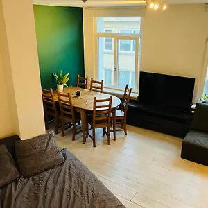antwerp-meir-appartement.brusselshotelsbook.com/