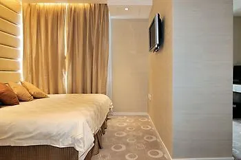 Cosmo Hotel Hong Kong