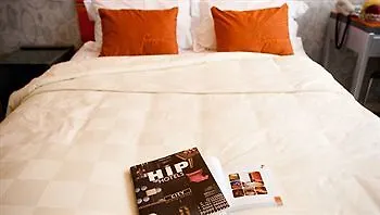 Cosmo Hotel Hong Kong
