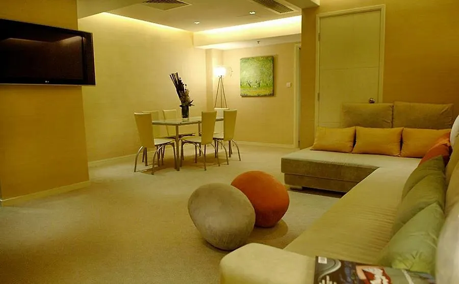 Cosmo Hotel Hong Kong 4*,  China