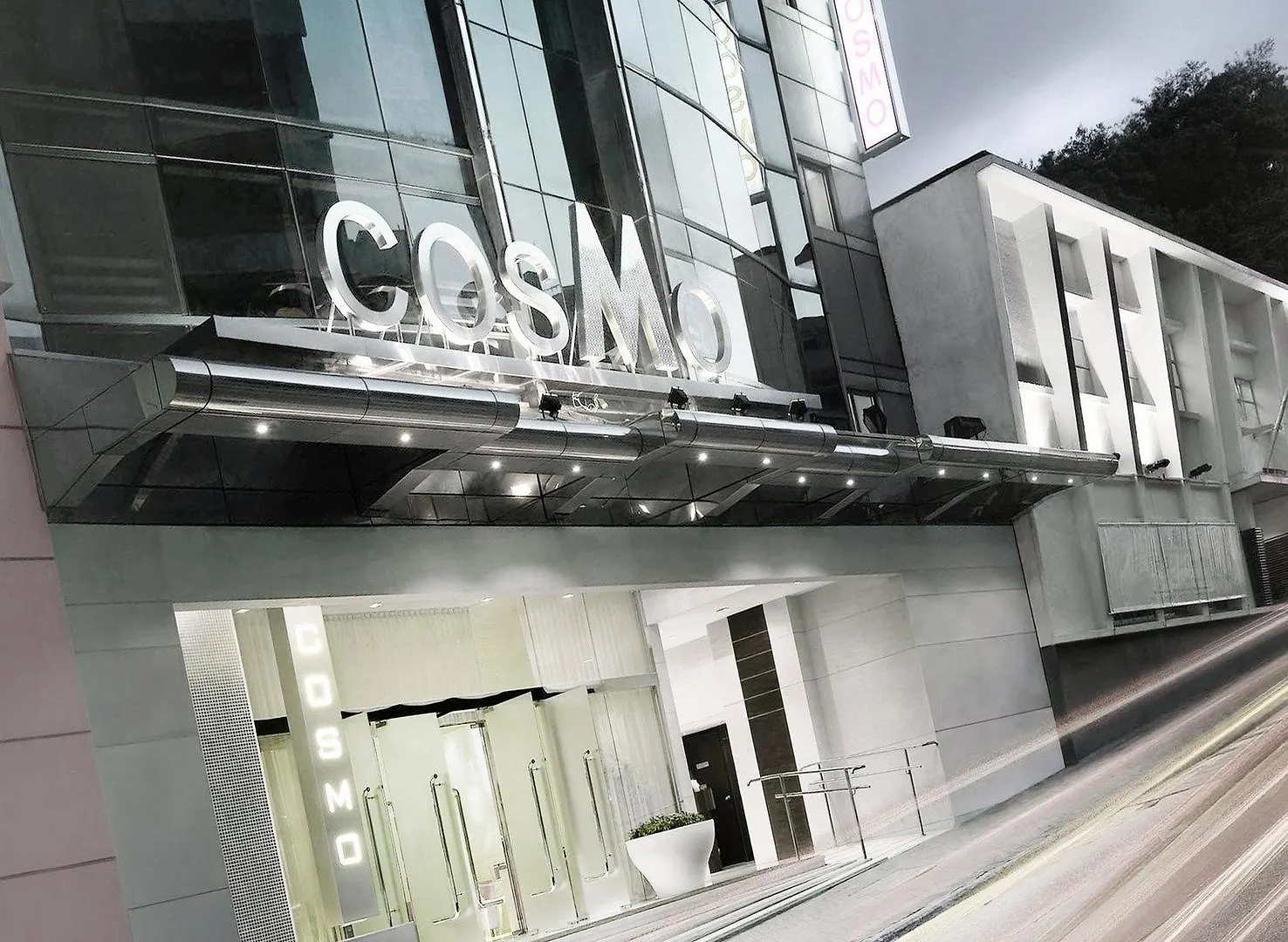 Cosmo Hotel Hong Kong