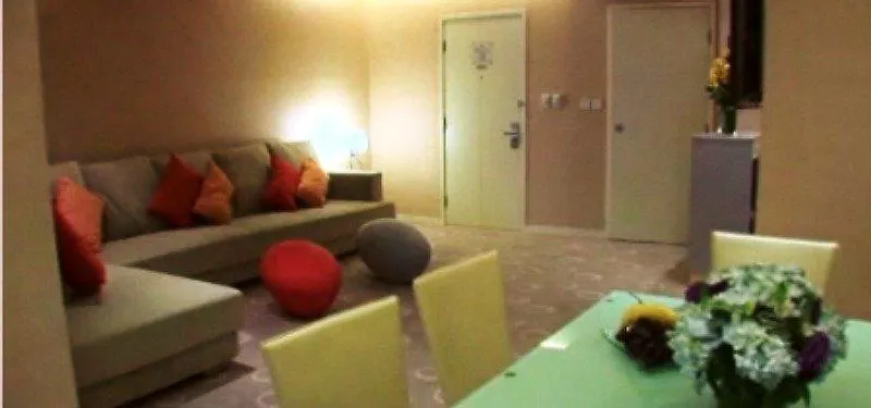 ****  Cosmo Hotel Hong Kong China