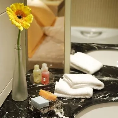 Cosmo Hotel Hong Kong